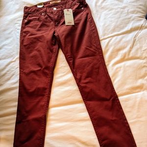 NWT Burnt Orange Levi Skinny Jeans! 👖🧡♥️